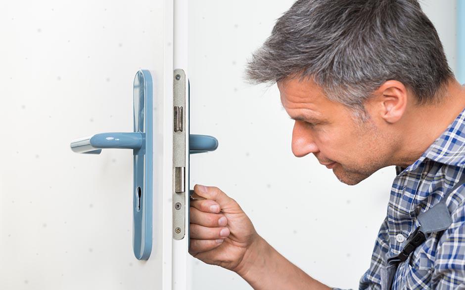 serrure porte Marcoussis
